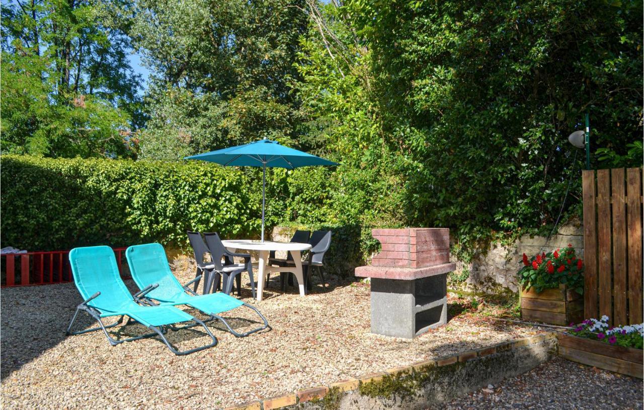 1 Bedroom Cozy Apartment In Vitrac ヴィトラック エクステリア 写真