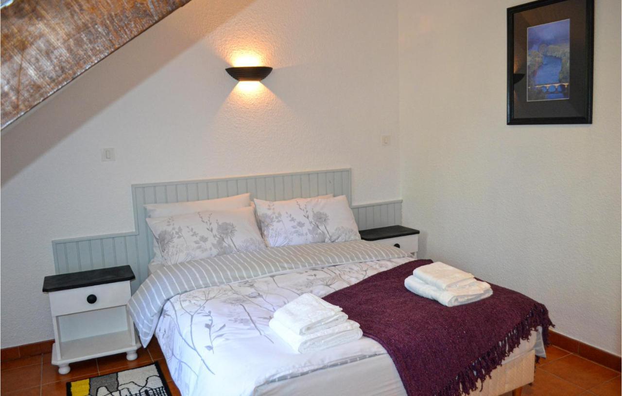 1 Bedroom Cozy Apartment In Vitrac ヴィトラック エクステリア 写真